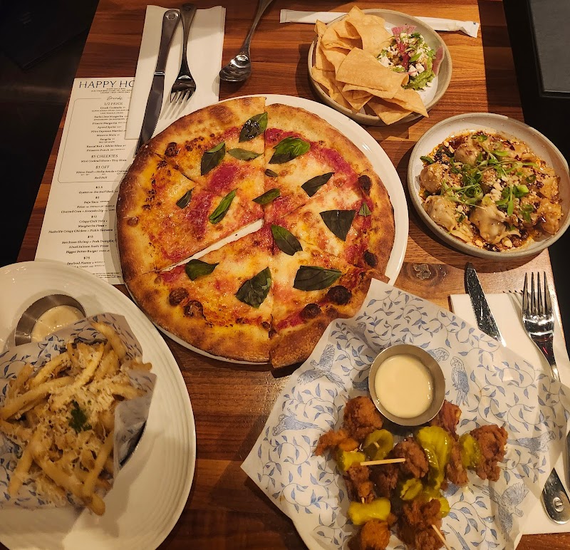 Earls Kitchen + Bar - Financial District (King & University)