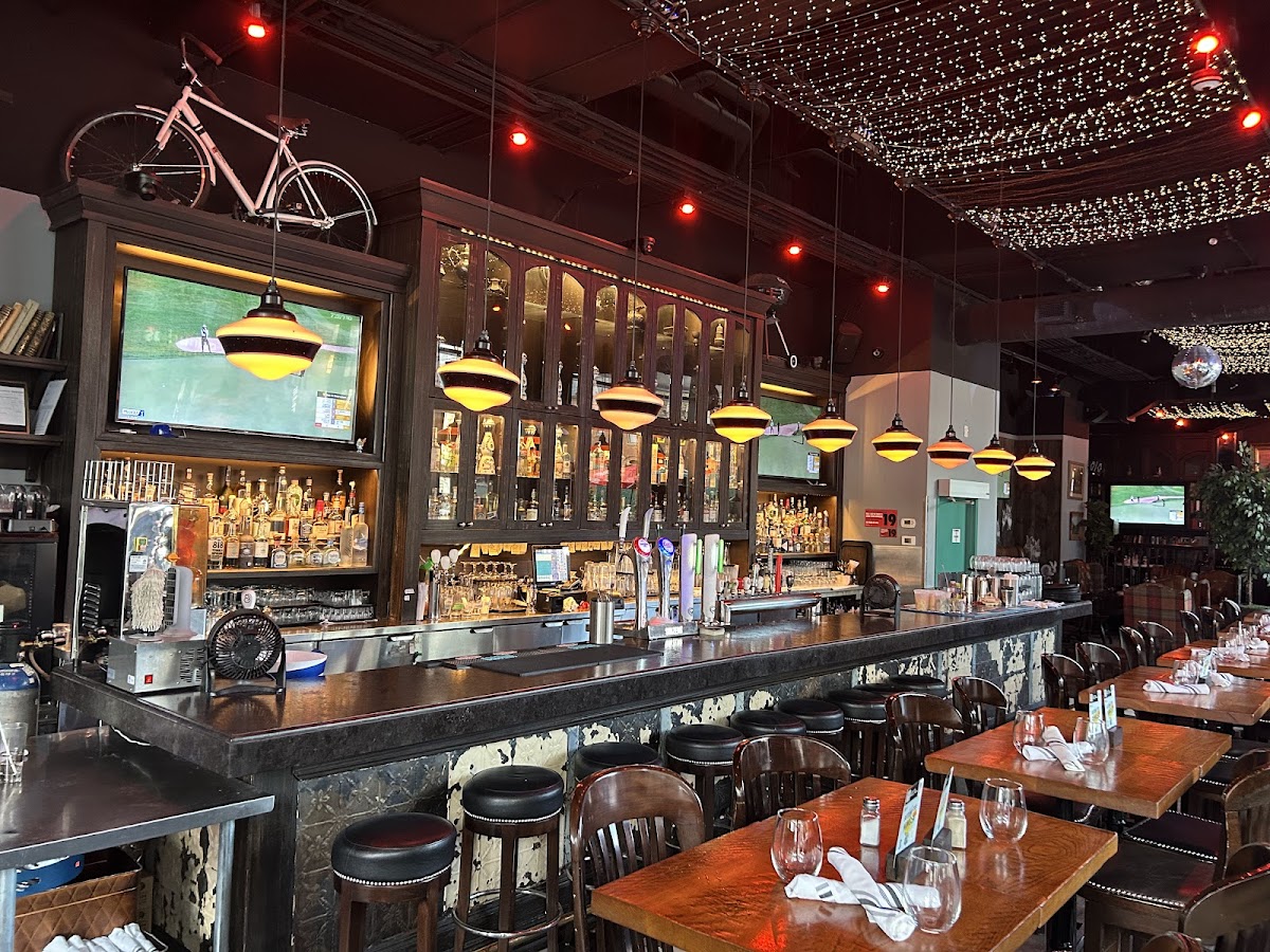 Fox on John — Restaurant