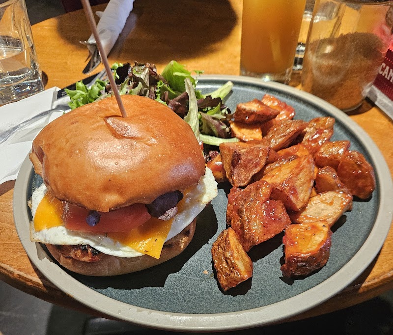 Insomnia Restaurant and Lounge